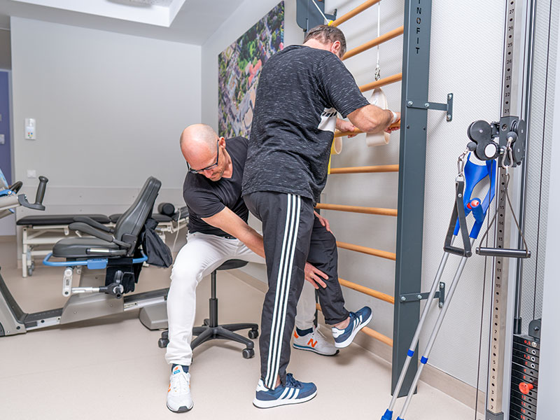 Mobile Krankengymnastik Hausbesuch - Stefan Spooren verbessert Ihre Beweglichkeit zu Hause.